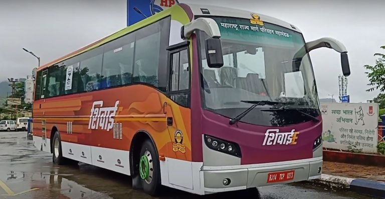 Shivaee Bus