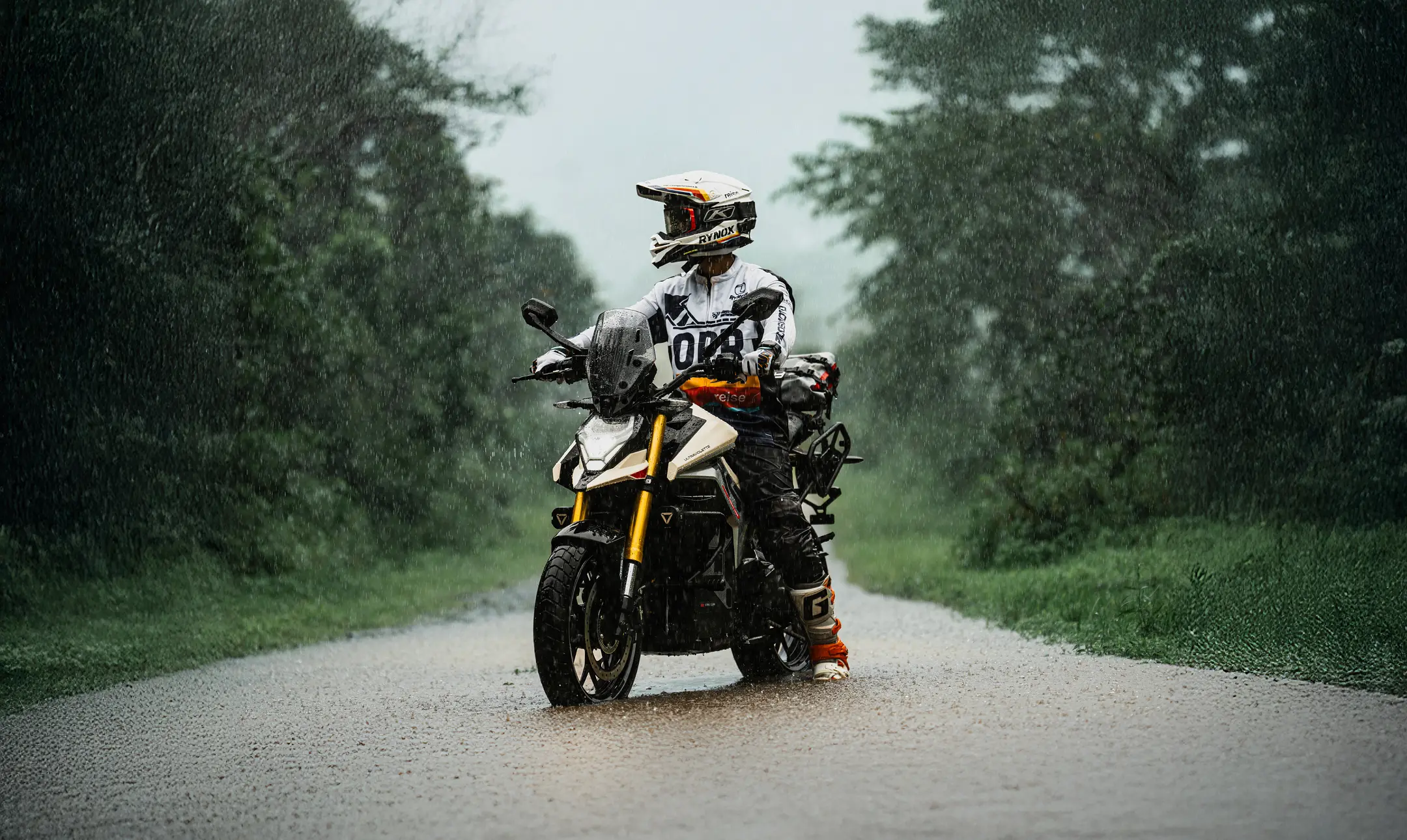 ultraviolette electric bike portfolio in India - Ultraviolette-X47-Desert-wing