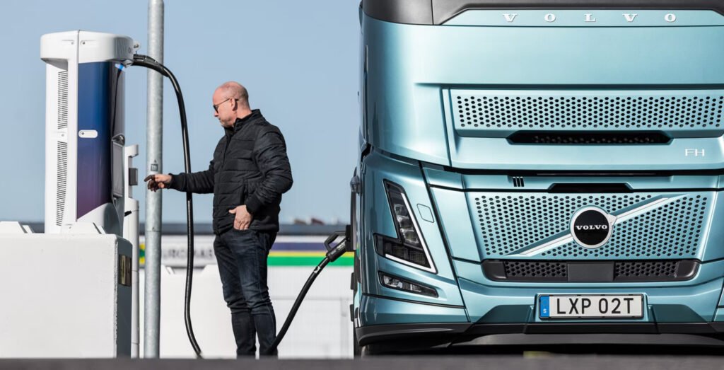 Volvo-Electric-Heavy-Duty-Truck-700kms-Range