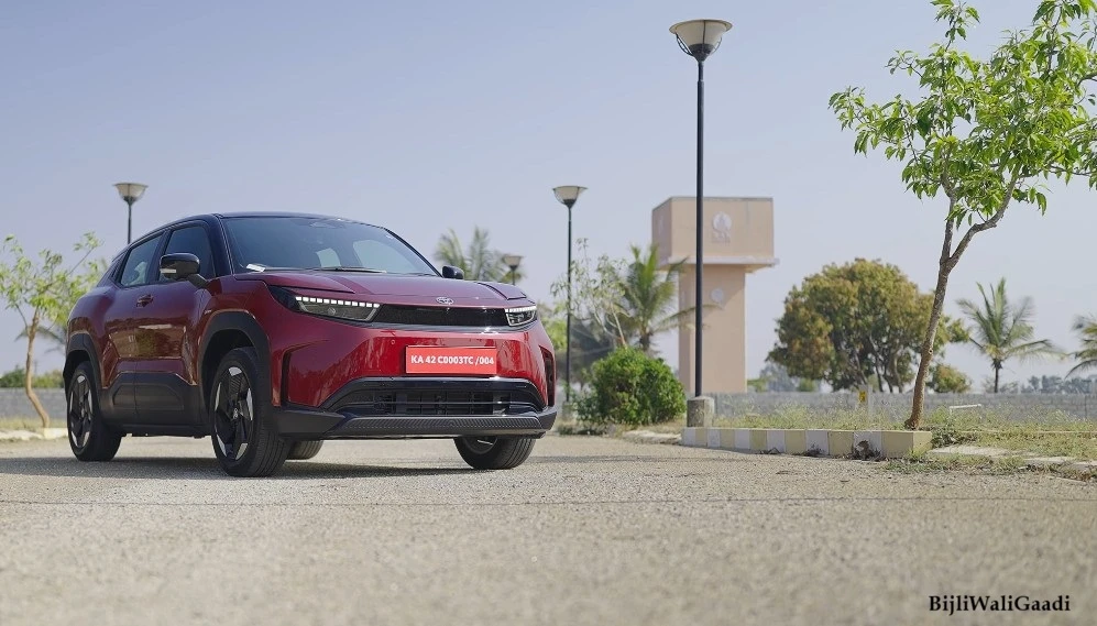 Toyota Ebella EV road presence