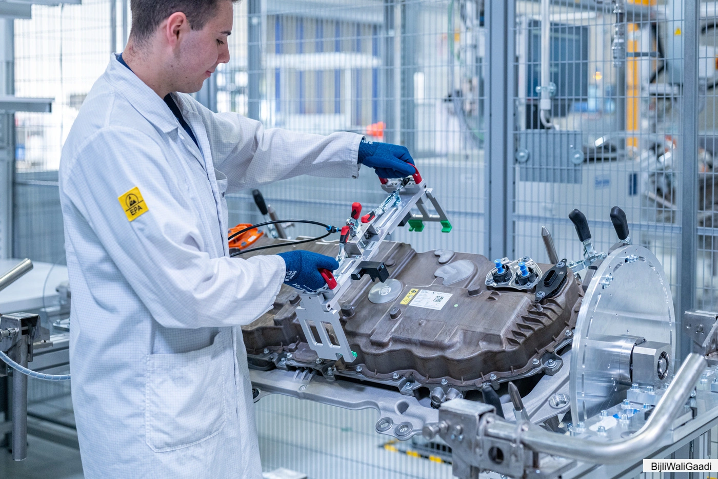 BMW iX5 Hydrogen: Inside BMW's Gen3 Hydrogen SUV Engineered for 2028