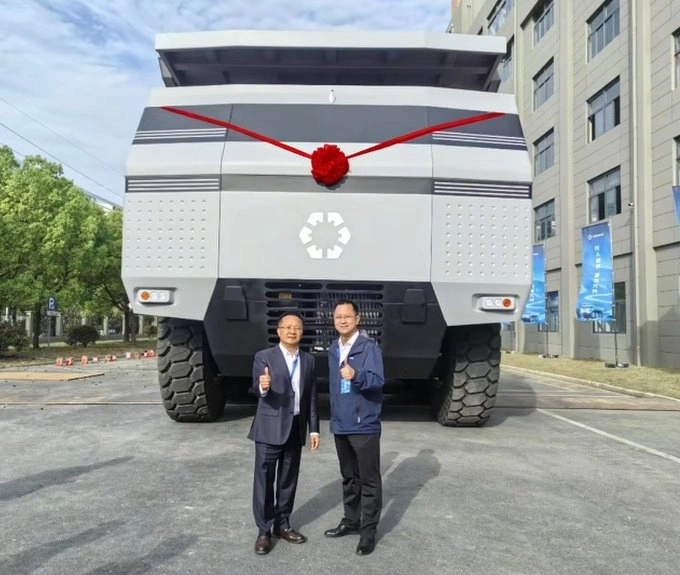 The Shuanglin K7, is a 250-tonne driverless mining truck launch event