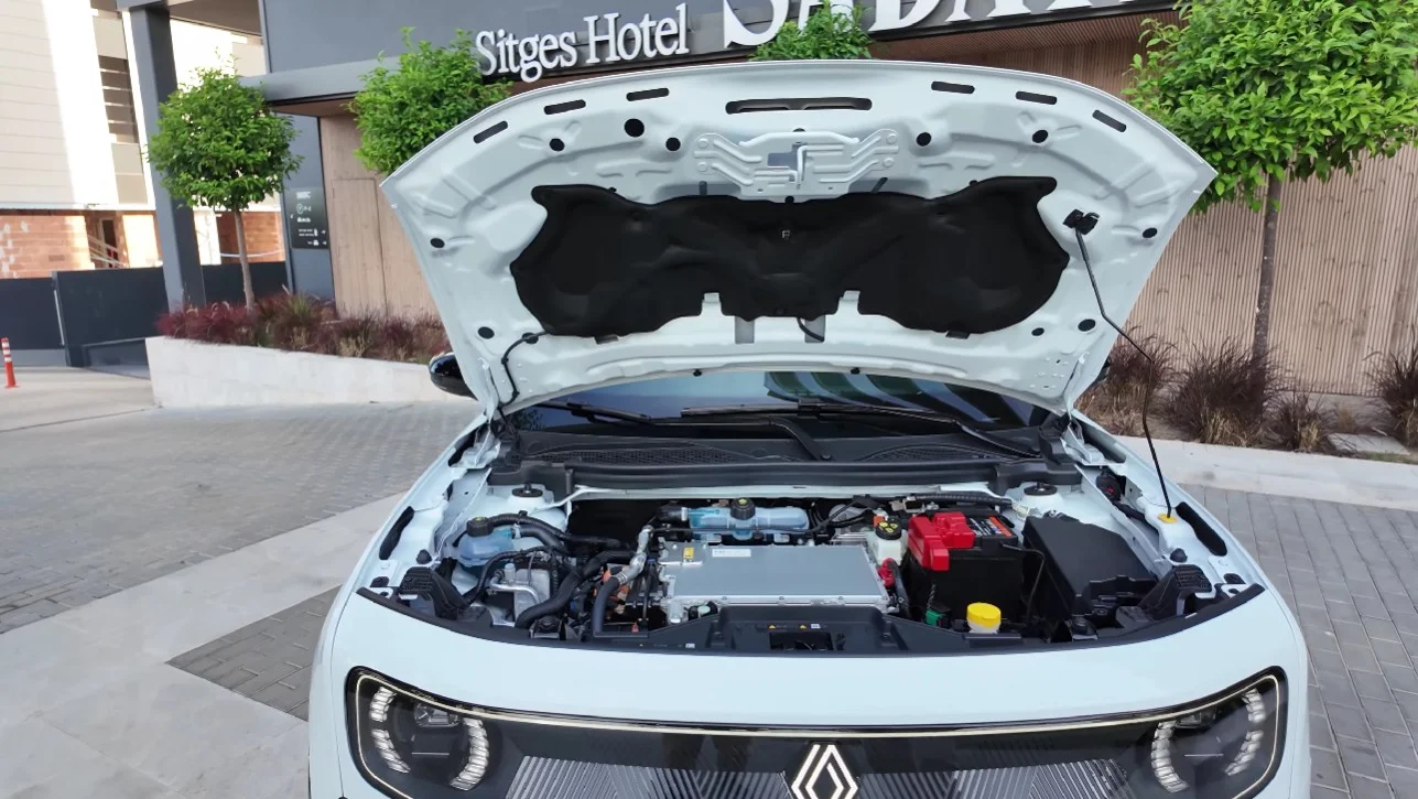 Renault 4 E-Tech Plein Sud Powertrain