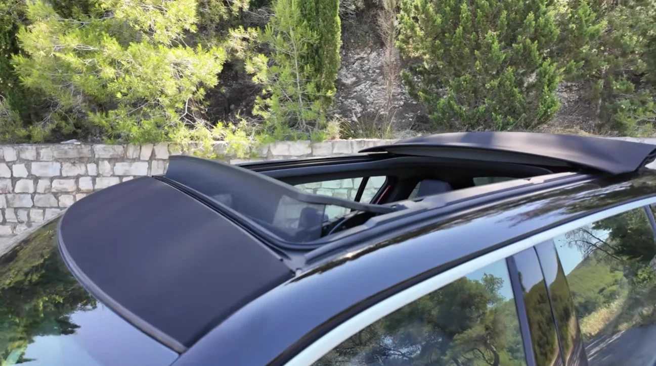 Renault 4 E-Tech Plein Sud Roof