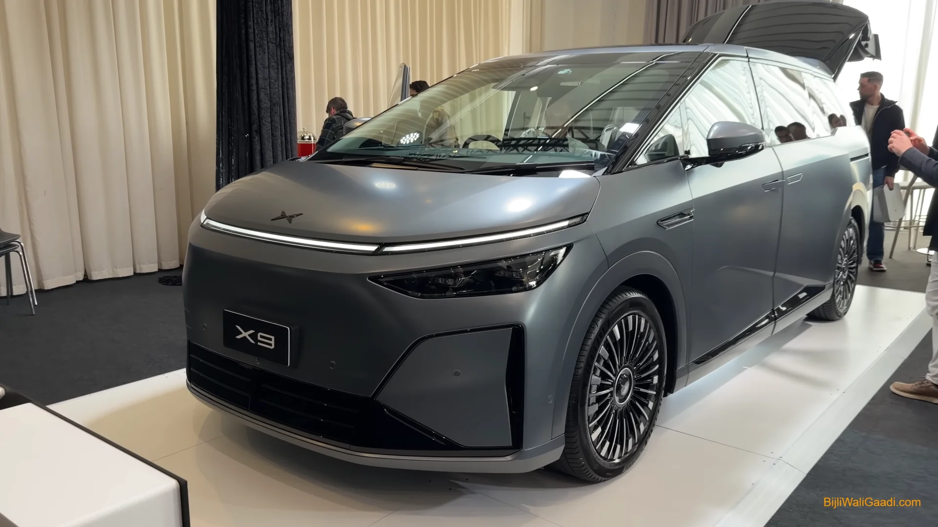 XPENG X9 Australia