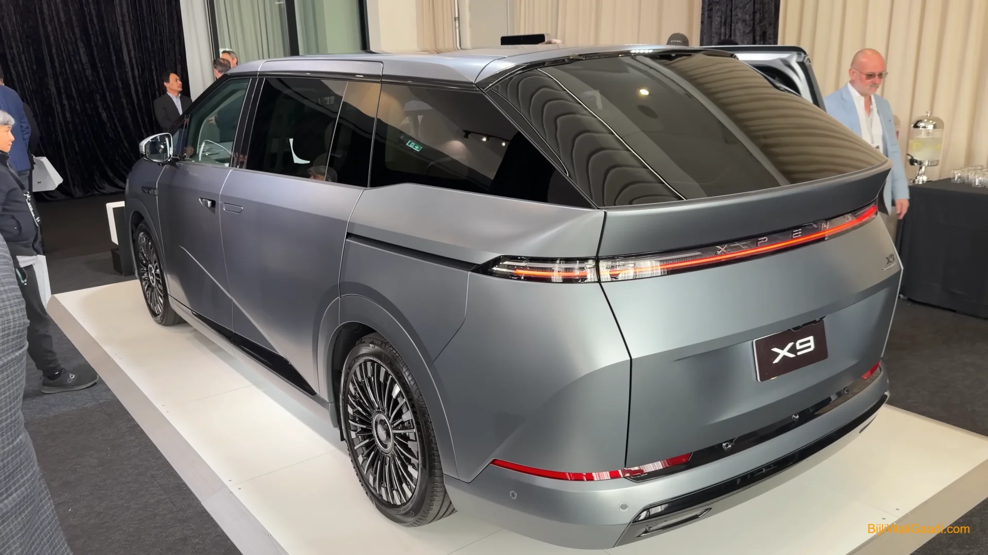 Meet the XPENG X9: Australia's New Luxury Electric MPV With 580km Range and 12-Minute Charging