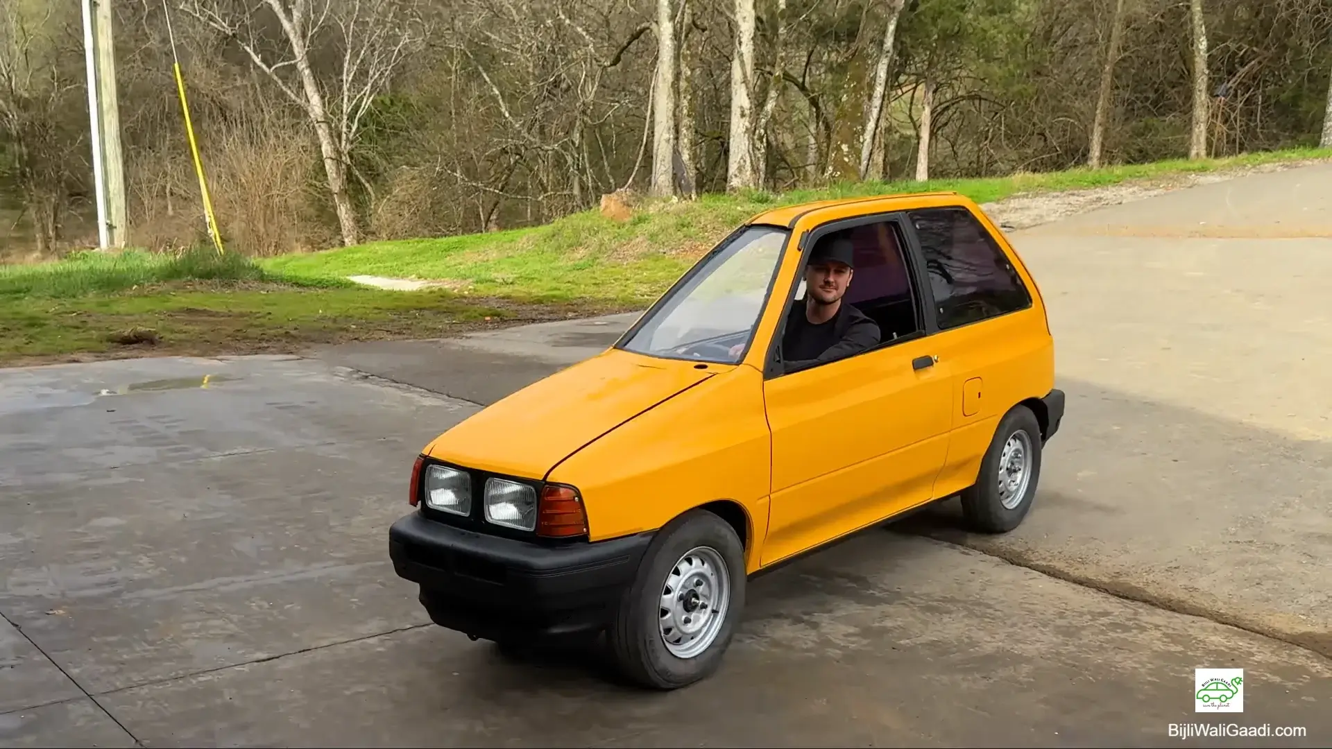 This Ford Festiva Was Cut in Half to Become One of the World's Thinnest EVs